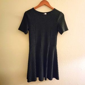 H&M DIVIDED Ribbed Skater Dress